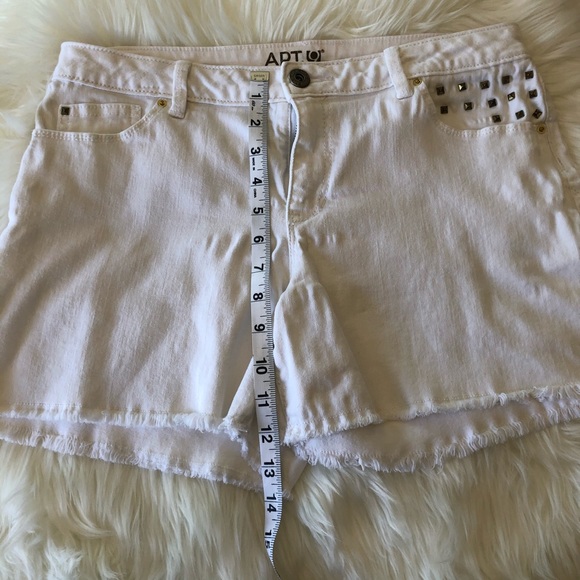 APT 9  Cutoff Jean Fringe Studded Shorts White - Picture 5 of 12